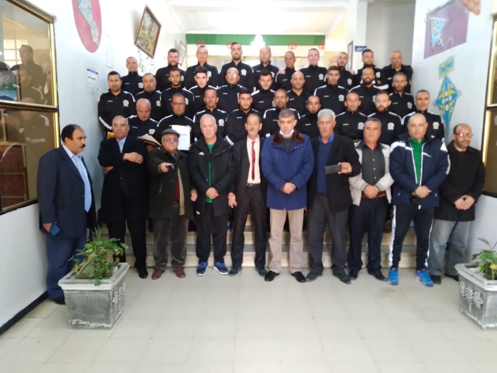 Stage de formation des entraîneurs D.F.E.1 KHENCHELA  du 22 au 26 Janvier 2022 