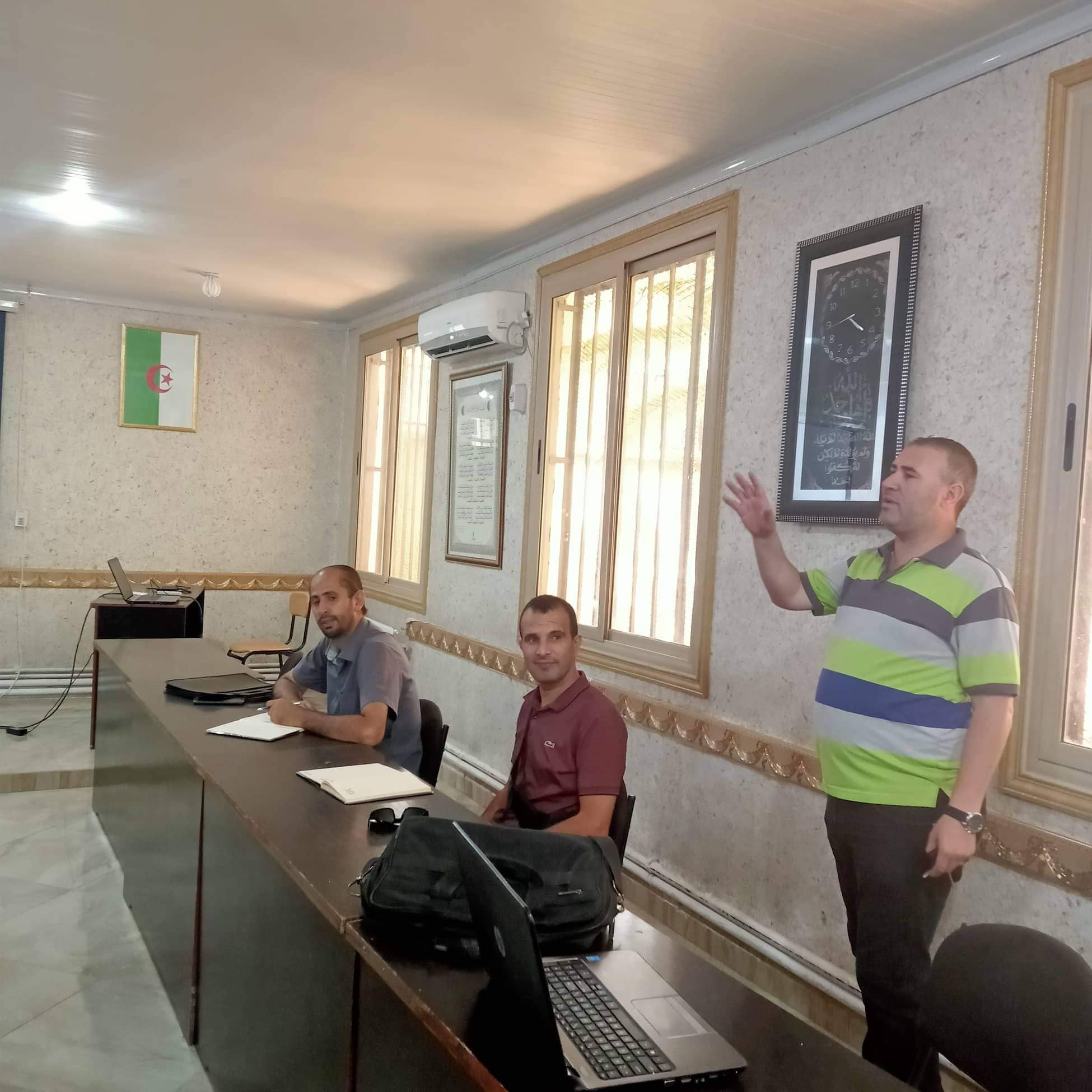 نصف يوم دراسي تنسيقي لرؤساء لجان التحكيم الولائية المنضوية تحت لواء الرابطة الجهوية باتنة و المؤطرين المشاركين في نظام.... M.A.